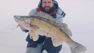 Зимняя рыбалка в отеле 